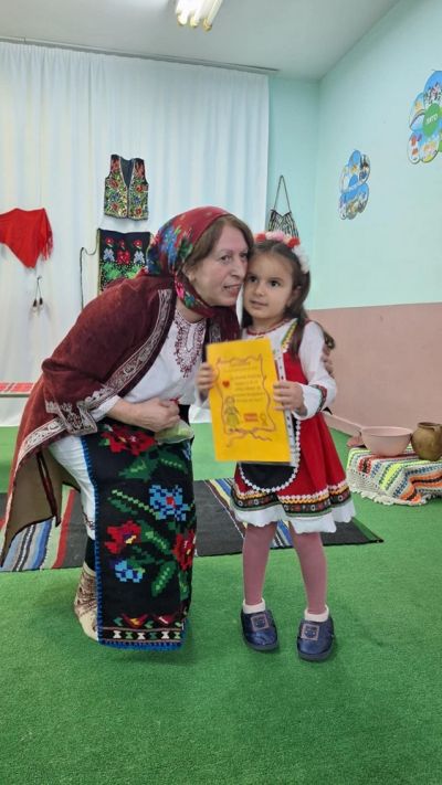 Честит празник на всички баби! 9